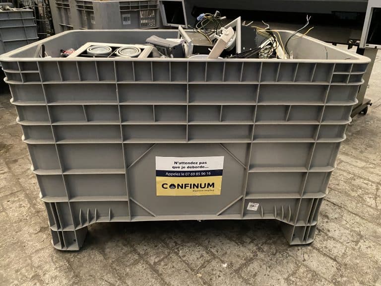 bacs-plastiques-285-litres.jpeg